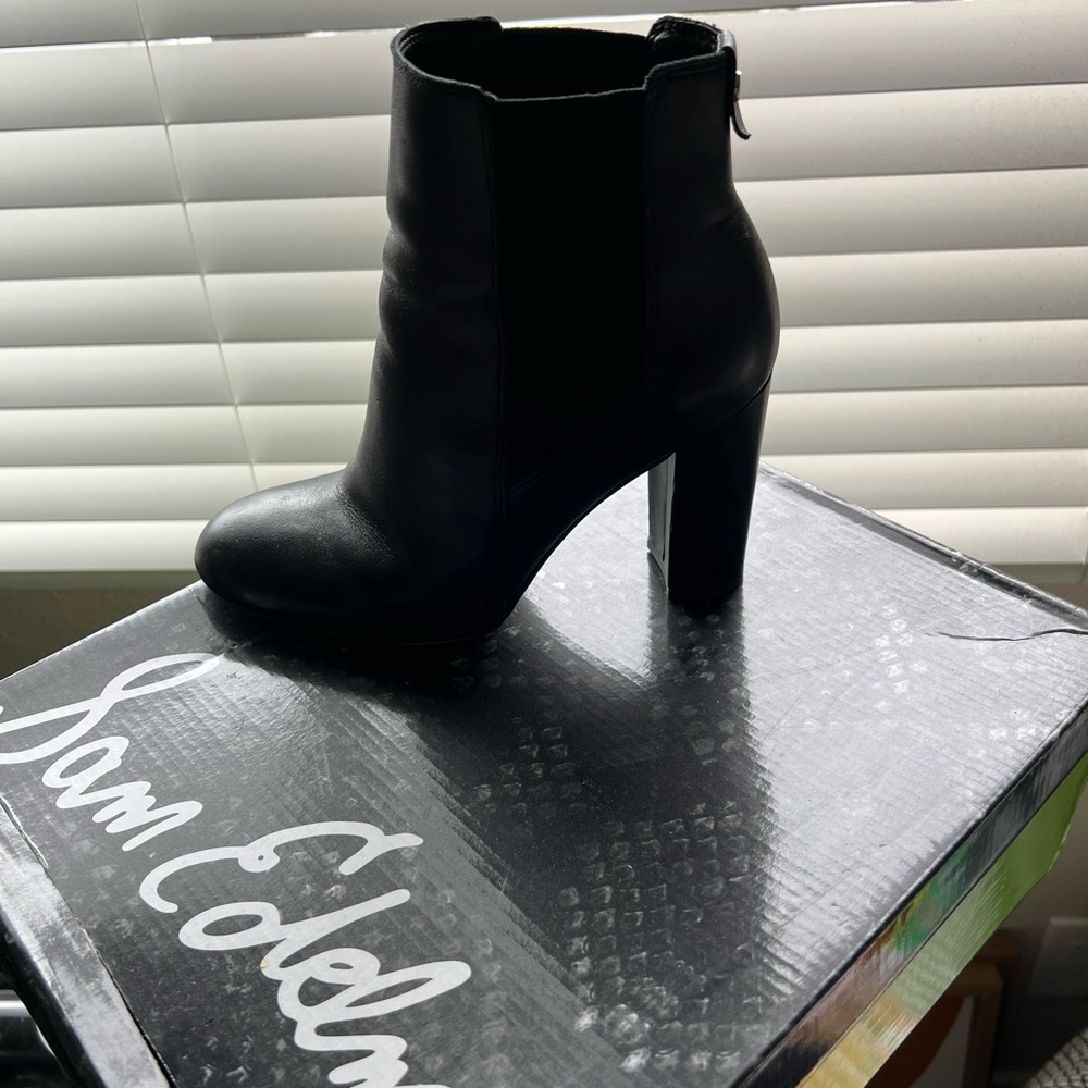 Black booties Sam Edelman